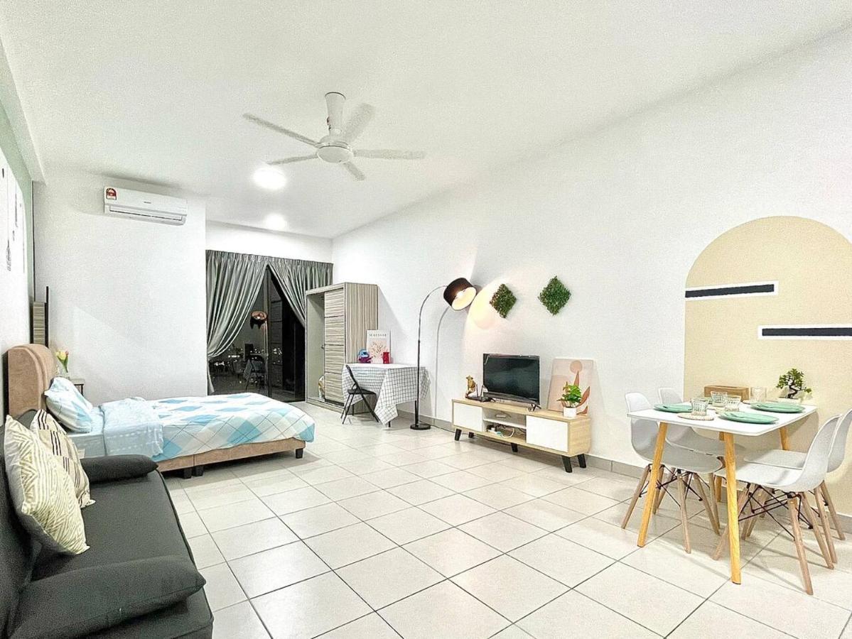 Netizen Near Mrt 2-3Pax Cozy Stay Cheras Exterior photo